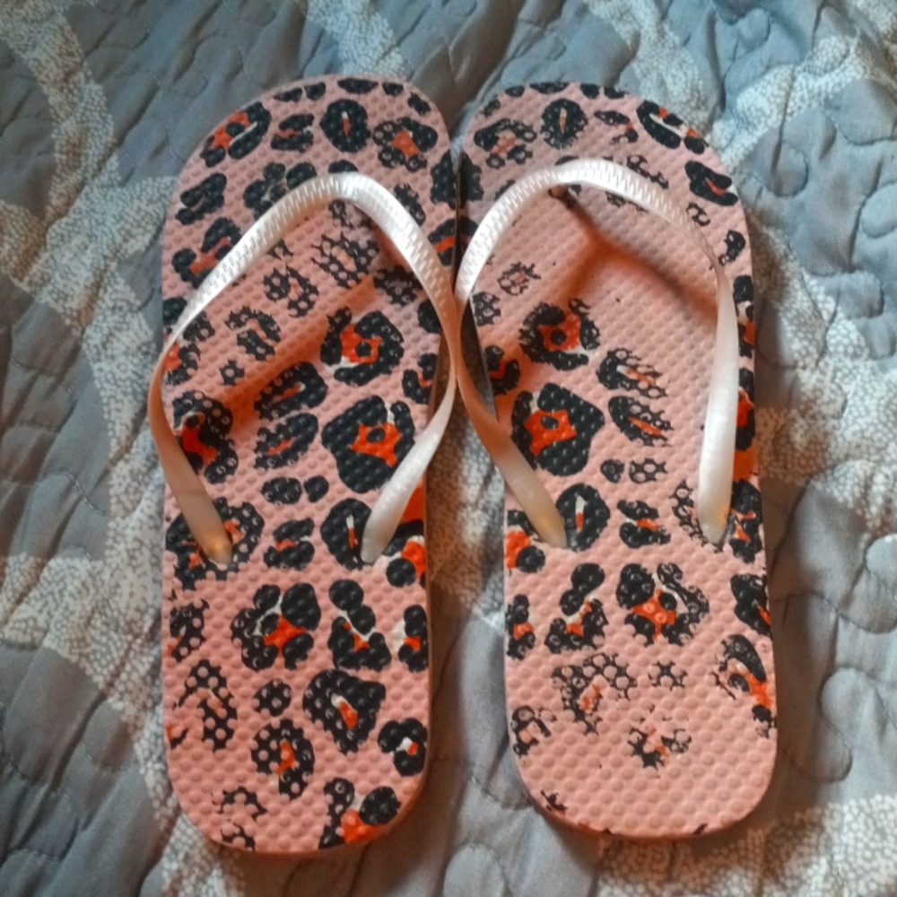 Flip flops